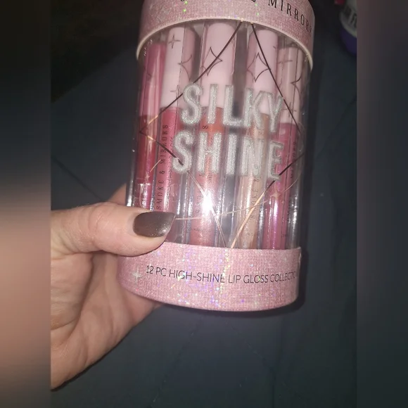 Silky Shine Lip Gloss Collection - Pink and Brown Shades - Picture 1 of 6